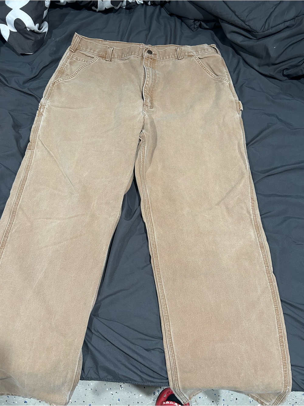 Carhartt Men’s Tan Utility Cargo Pants - Picture 2 of 2